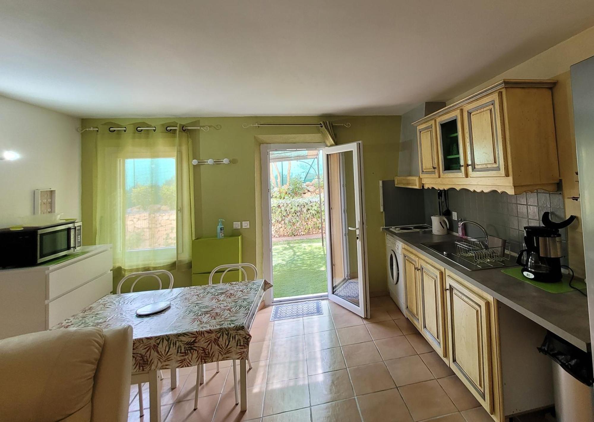 Location Avec Piscine Luberon Artemiss Apt