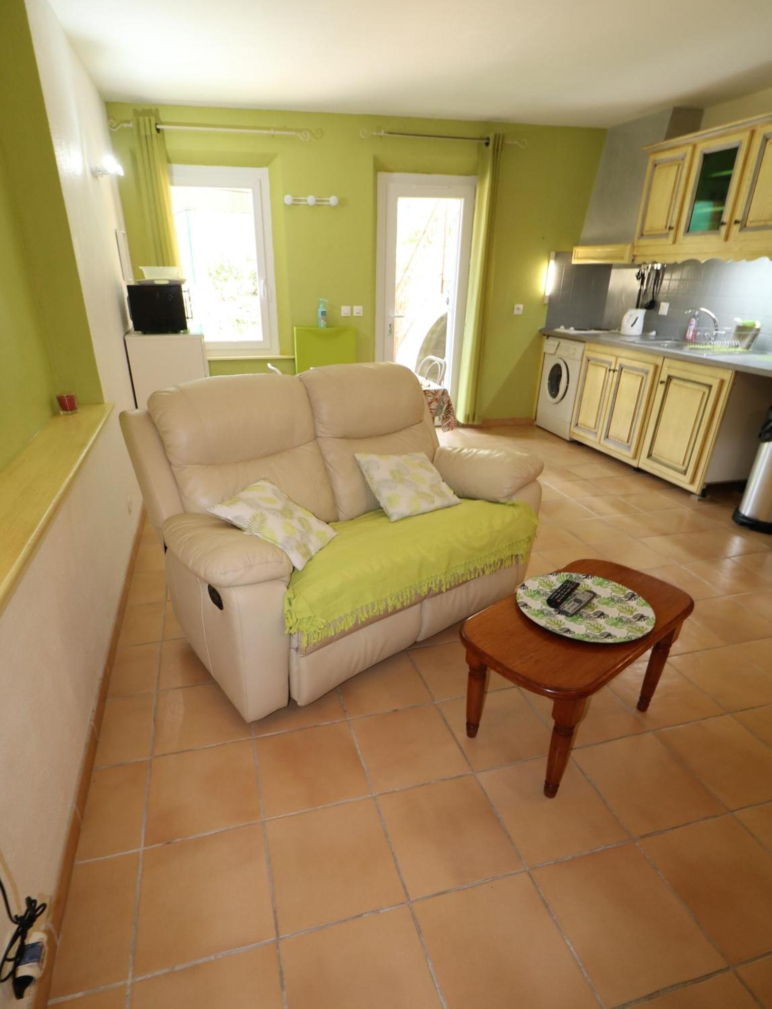 Location Avec Piscine Luberon Artemiss Apt